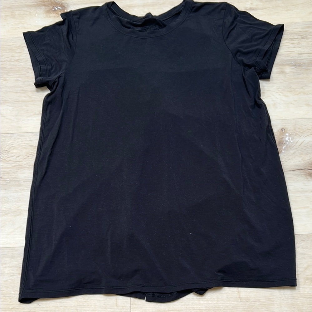 lululemon athletica Black Short Sleeve Tee